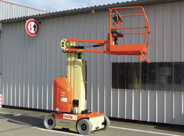 Piattaforma Semovente Verticale Elettrica con Braccio VEB 8 JL - TOUCAN 8E XL