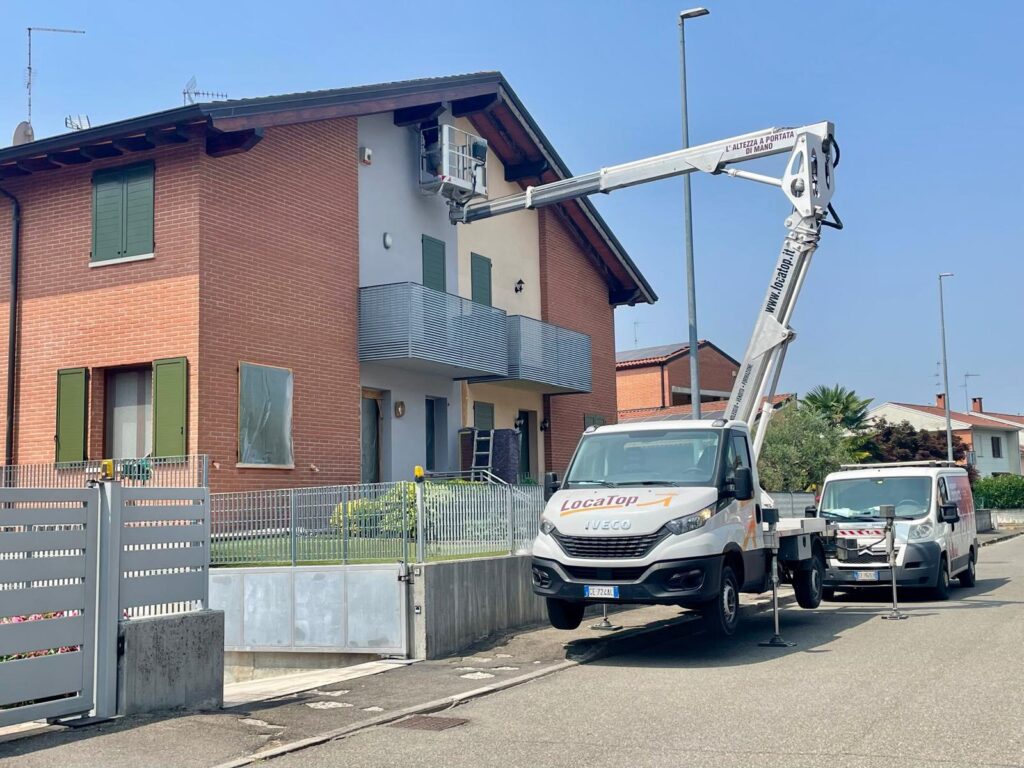 Come scegliere la piattaforma giusta in base al tipo di tetto o copertura