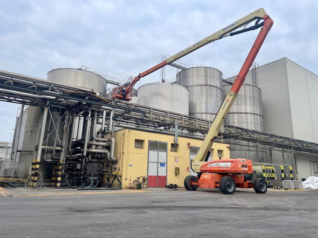 Altezza di lavoro e sbraccio laterale come scegliere la piattaforma giusta senza errori