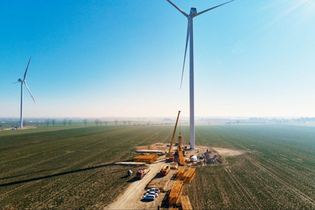 Piattaforme aeree per la manutenzione di pale eoliche o impianti energetici